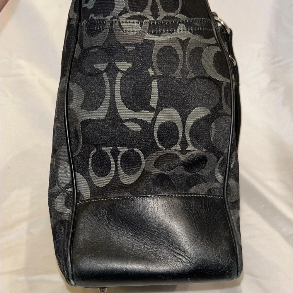 Coach Black and Gray Signature Baby Bag - Picture 5 of 14